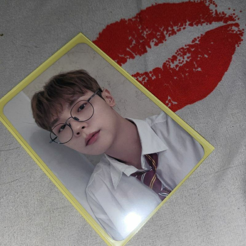 Shin Yechan LUCY POB DMM Official Photocard