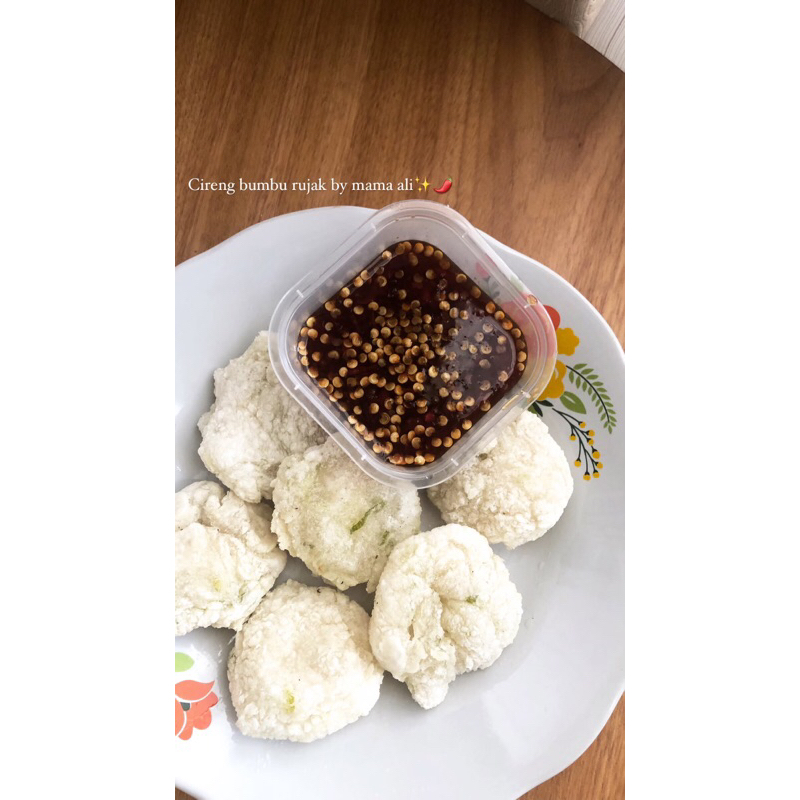 

Cireng Salju Bumbu Rujak