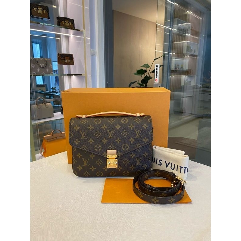 LV Metis monogram 2023