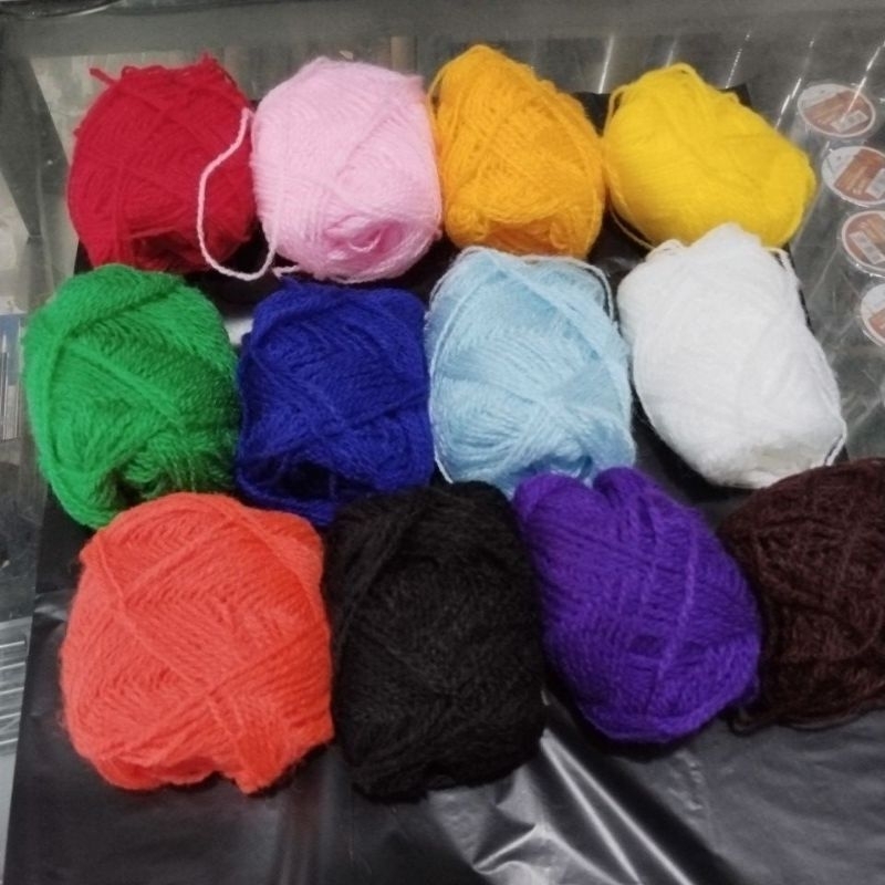 BENANG WOL /BENANG SIET/BENANG SULAM  WARNA WARNI
