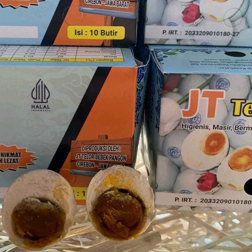 

JT Telur Asin Legit | Higienis Masir Legit Berminyak Berkualitas - Makanan Sehat Telor Asin