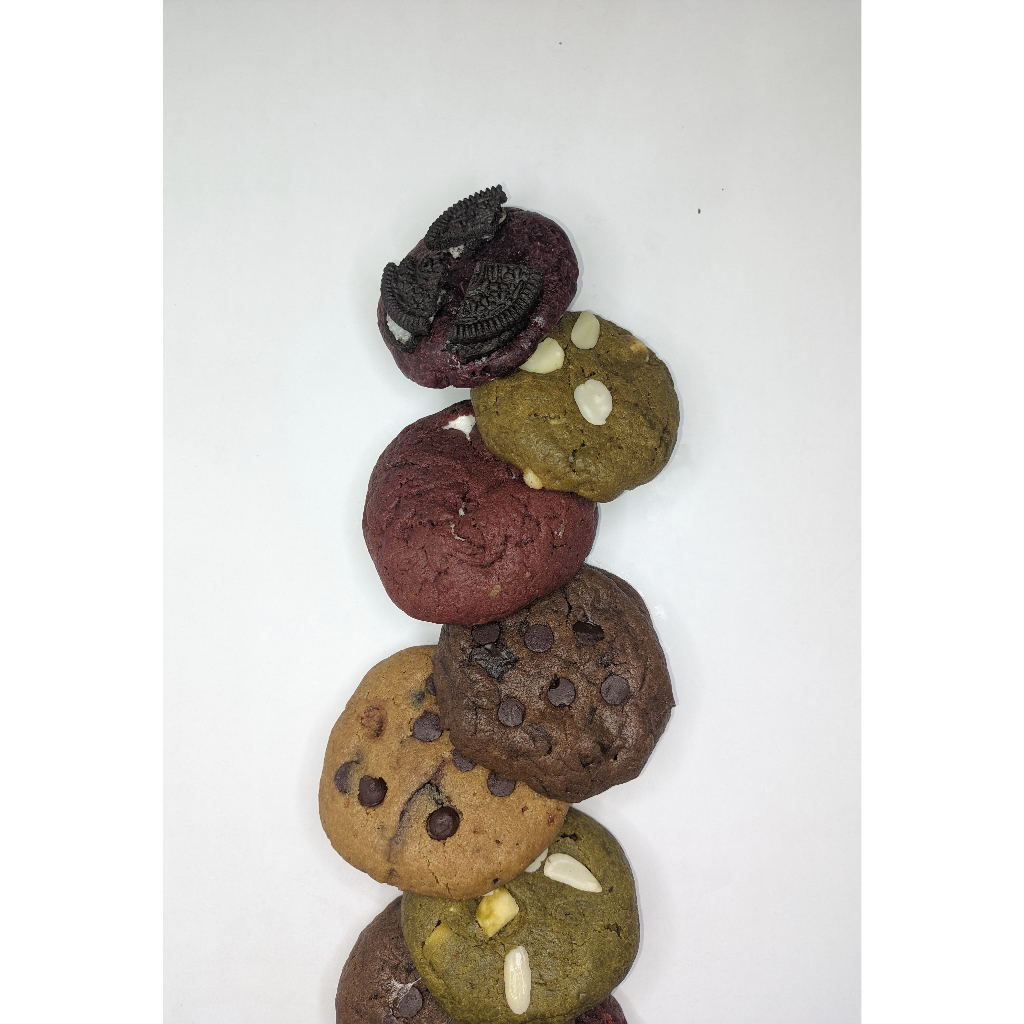 

Soft Cookies Isi 3 (Original Choco, Redvelvet Marshmallow, Double Choco, Matcha White Choco, Taro Cookies N Cream)