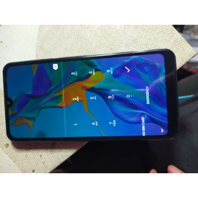 aldo s12 galaxy ram 6/64 minus ada pola nya sama batre bukan bawanya batre dobel power masih bagus