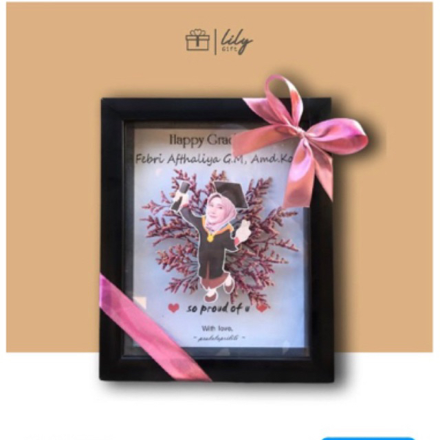 Kado Wisuda / Gift Graduation / Bingkai Foto Wisuda 3D Animasi