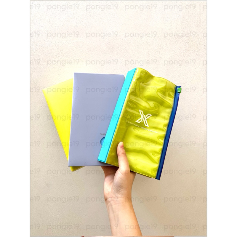 COLLECT BOOK X1 OFFICIAL / PHOTOCARD BINDER / TEMPAT PC