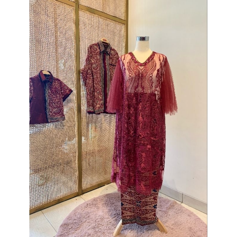 SEWA DRESS - DANAR HADI SARIMBIT SET BATIK SAWAT (MAROON)