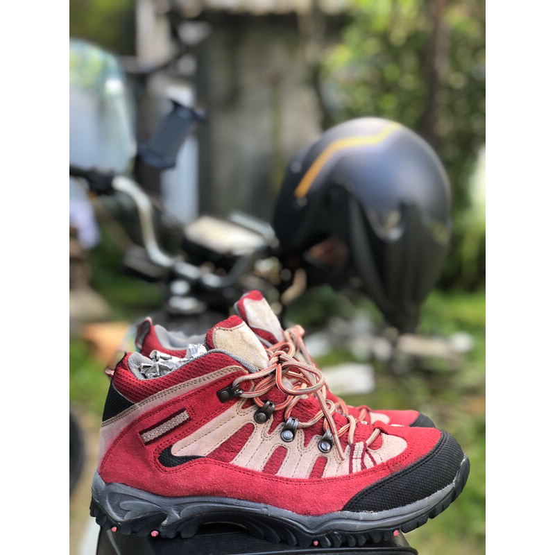 Sepatu Gunung Second Original Lesure time