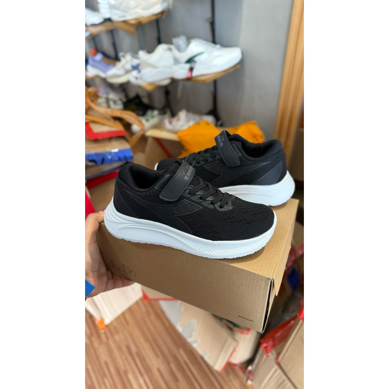 Diadora milias jr black kids Ori / Diadora hitam putih anak / Diadora hitam Anak Sale