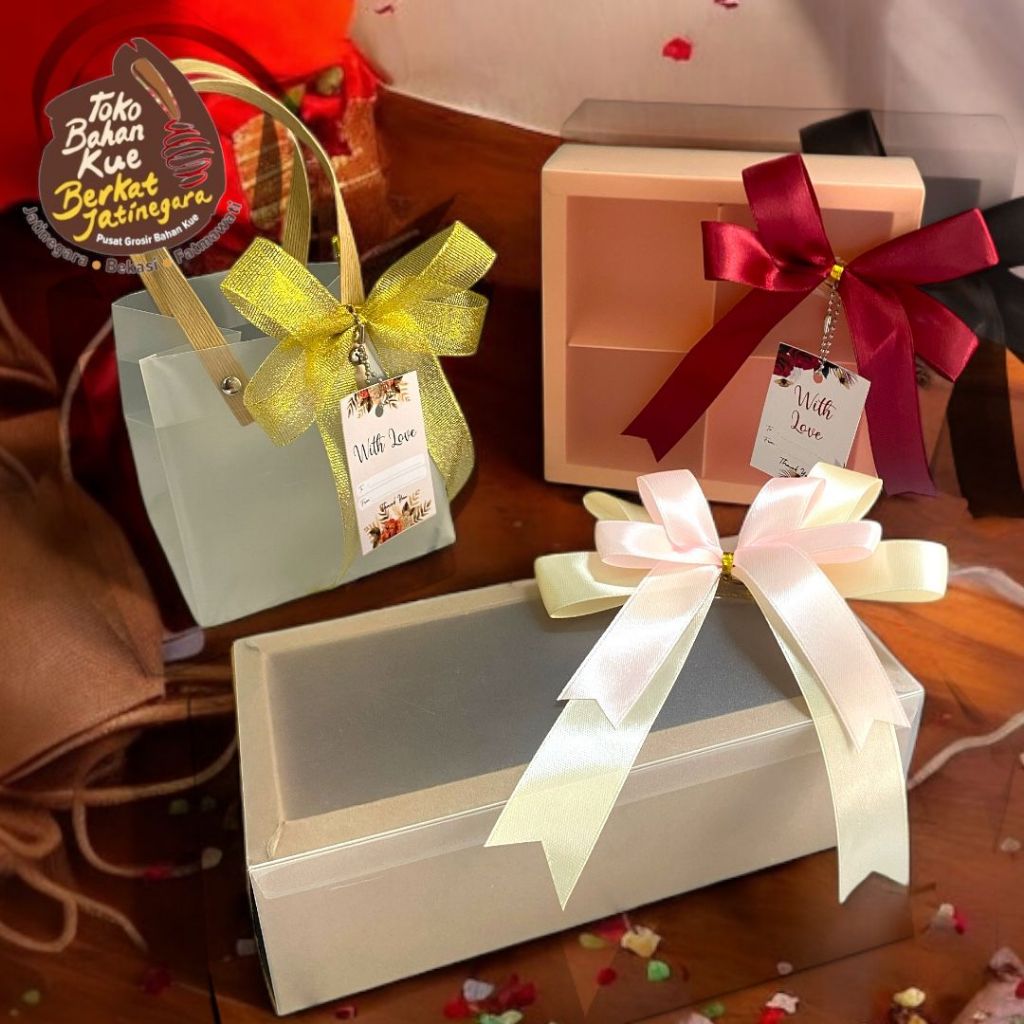 

PITA HAMPER+HANGTAG / PITA HAMPERS WHITE HANGTAG / PCS