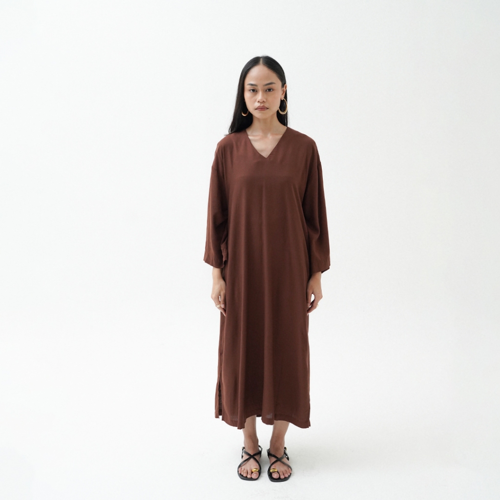 Queensland Loose V-Neck Dress Lengan Panjang LIN000505Q Cokelat