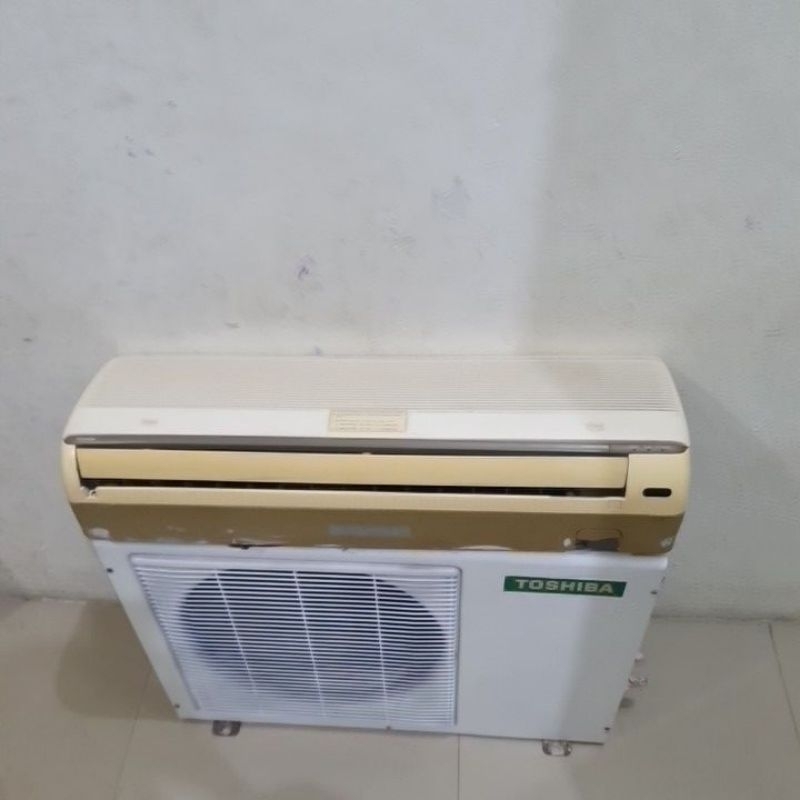 Second Ac Toshiba 3/4pk ( mulus dan Dingin)
