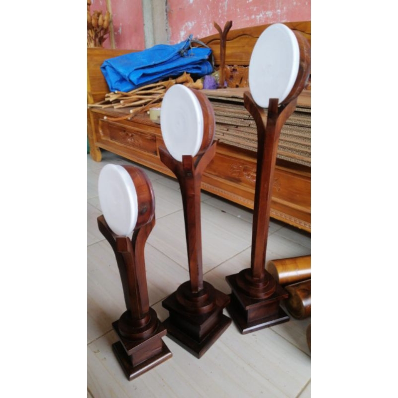 (Dua musim) Piala kayu jati Banjari rebana