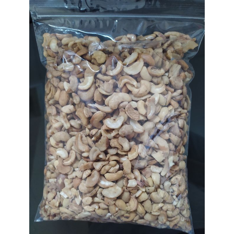 

Kacang Mede Mentah Khusus Sambal 1kg