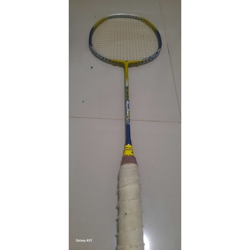 Raket Yonex astrox 88d pro premium dan Yonex muscle power 25 titanium original dan tas raket merk Eb