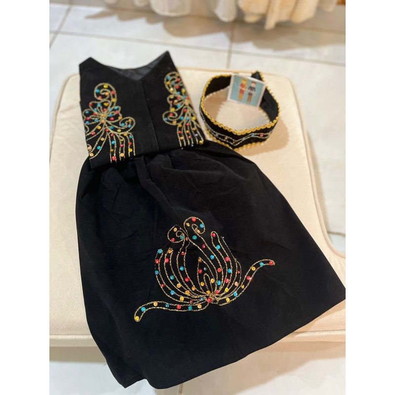 Baju Adat Kalimantan Anak Perempuan TK