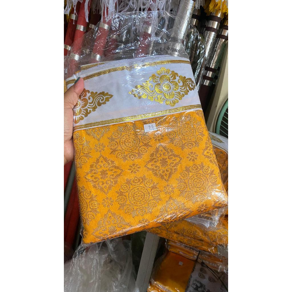 wastra pelinggih sudah jadi / saput pelinggih