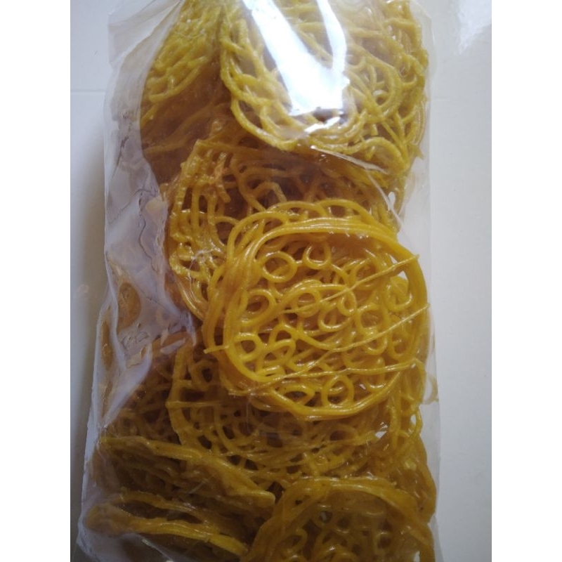 

Kerupuk Mie Kuning Mentah Khas Jawa Kemasan 250 Gram