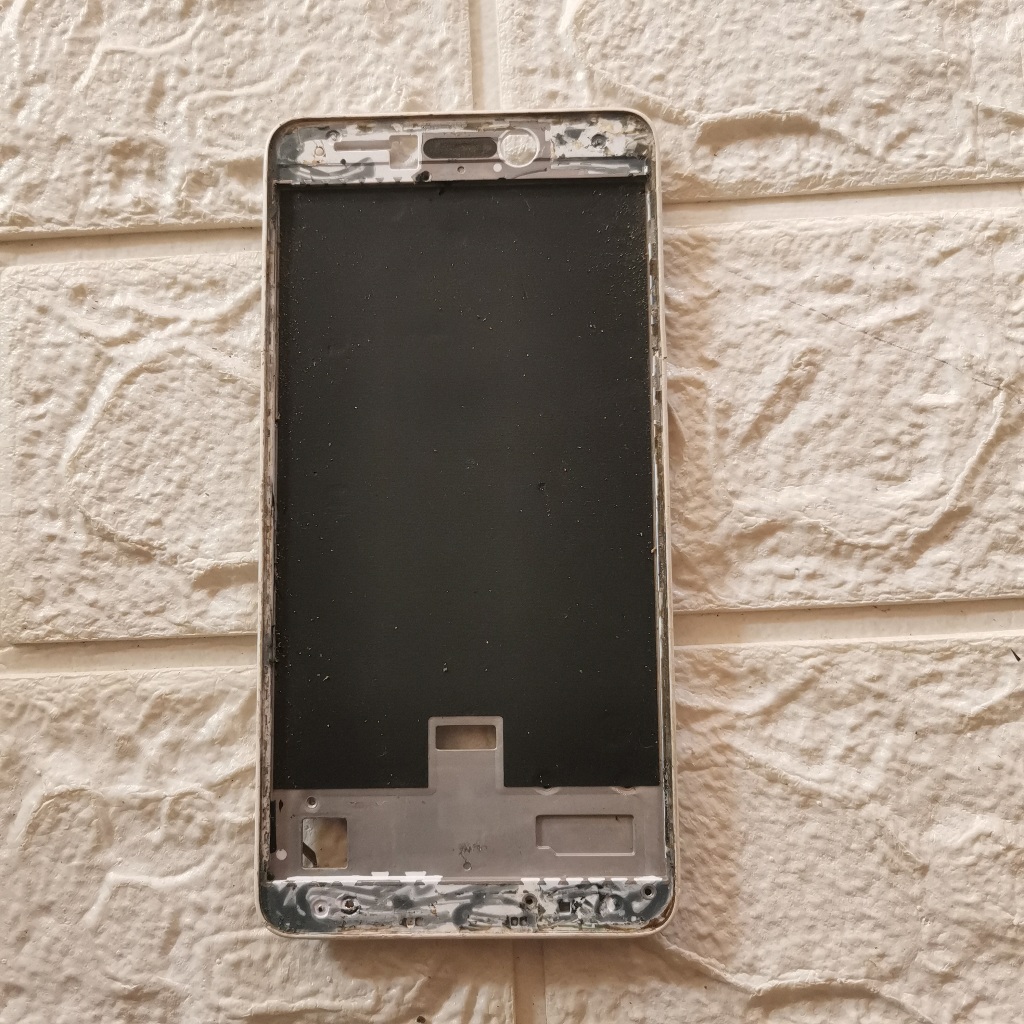 Frame China Mobile A4s Tatakan LCD Copotan - Dudukan Layar HP