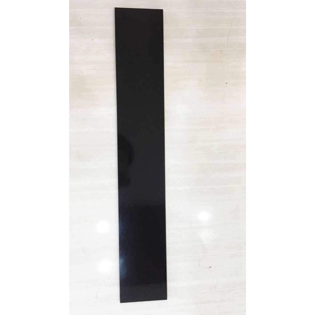 LIST/PLINT GRANIT HITAM POLOS HITAM URAT EMAS CREAM POLOS 10X60