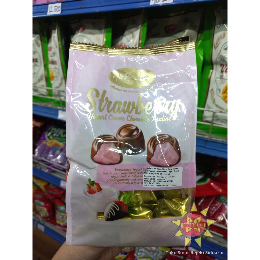 

Alessio Ciccolato Strawberry Creme Chocolate Praline 250 gram