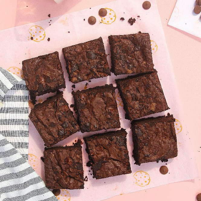 

Brownie STREAK - Fudgy Chewy Chocolate Brownies PREMIUM