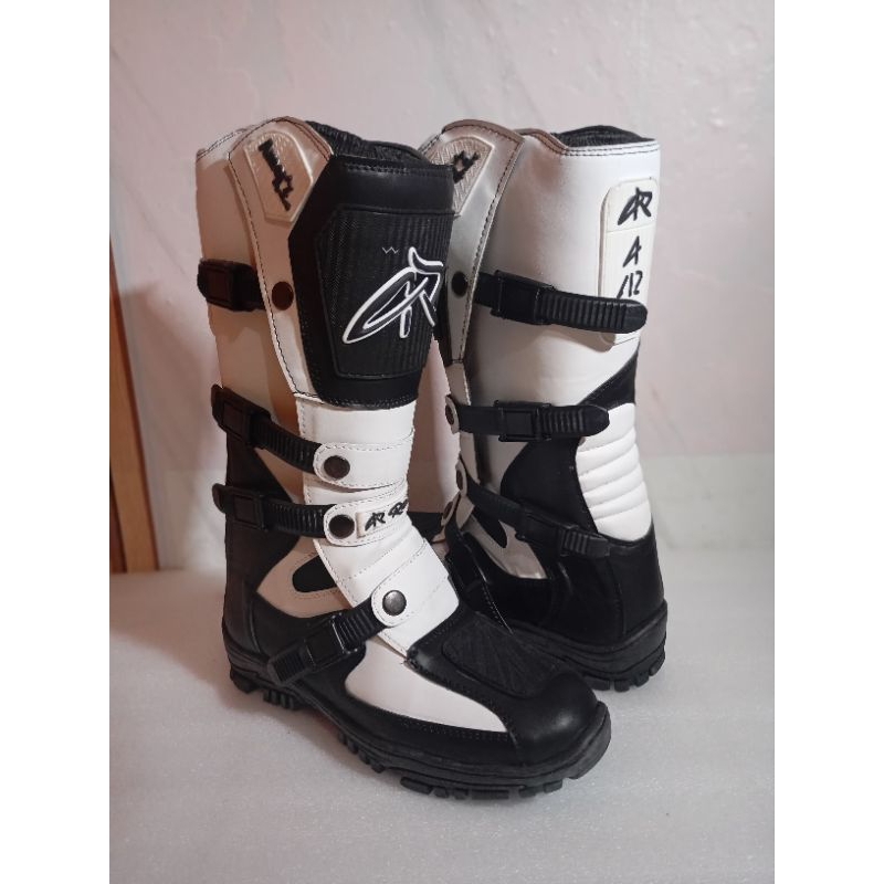 sepatu cross/sepatu trail adventure/outdoor