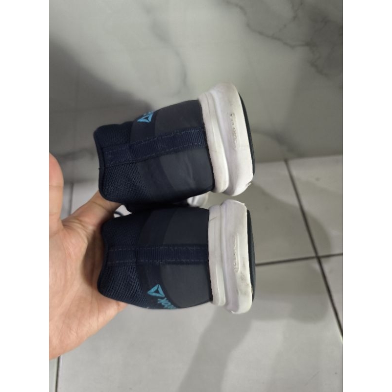 Preloved second ORIGINAL shoes navy