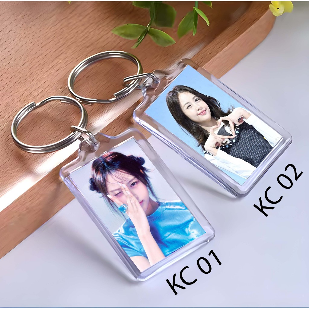 Keychain kpop Carmen hearts 2 hearts - Ganci kpop- Gantungan Kunci - carmen hearts 2 hearts
