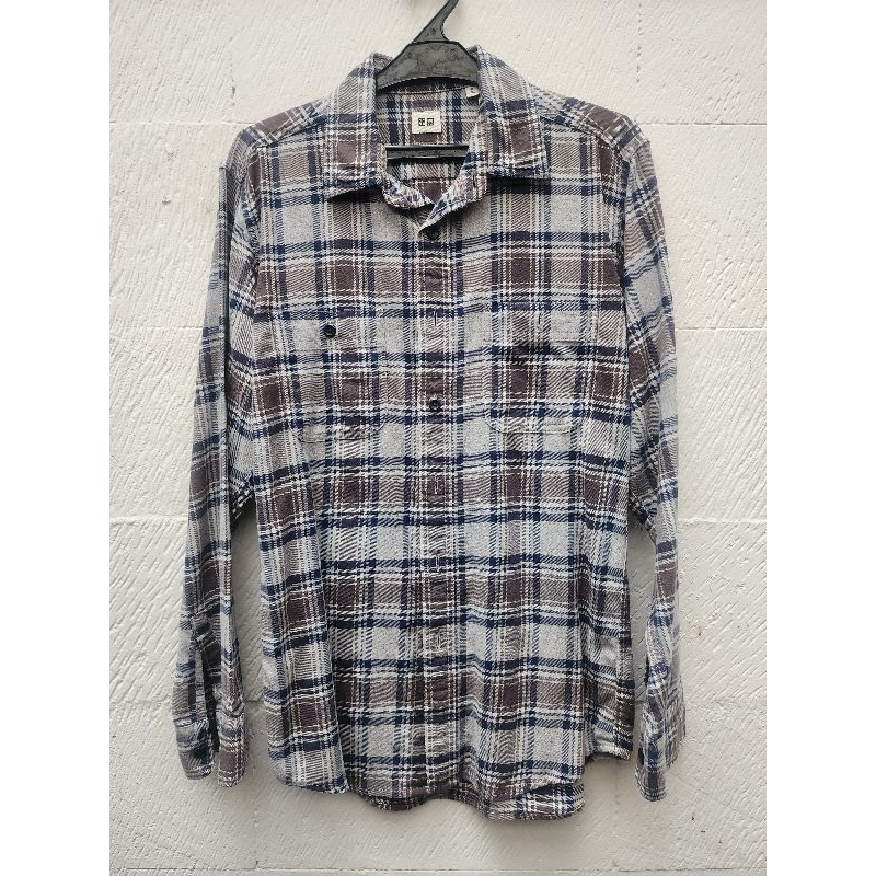 Preloved Kemeja Flannel Uniqlo Abu