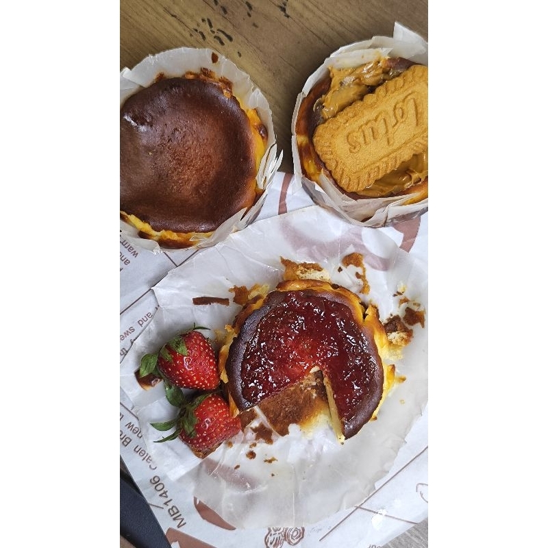 

[ZAKIYAH KITCHEN] Ekstra Mini Burn Cheesecake