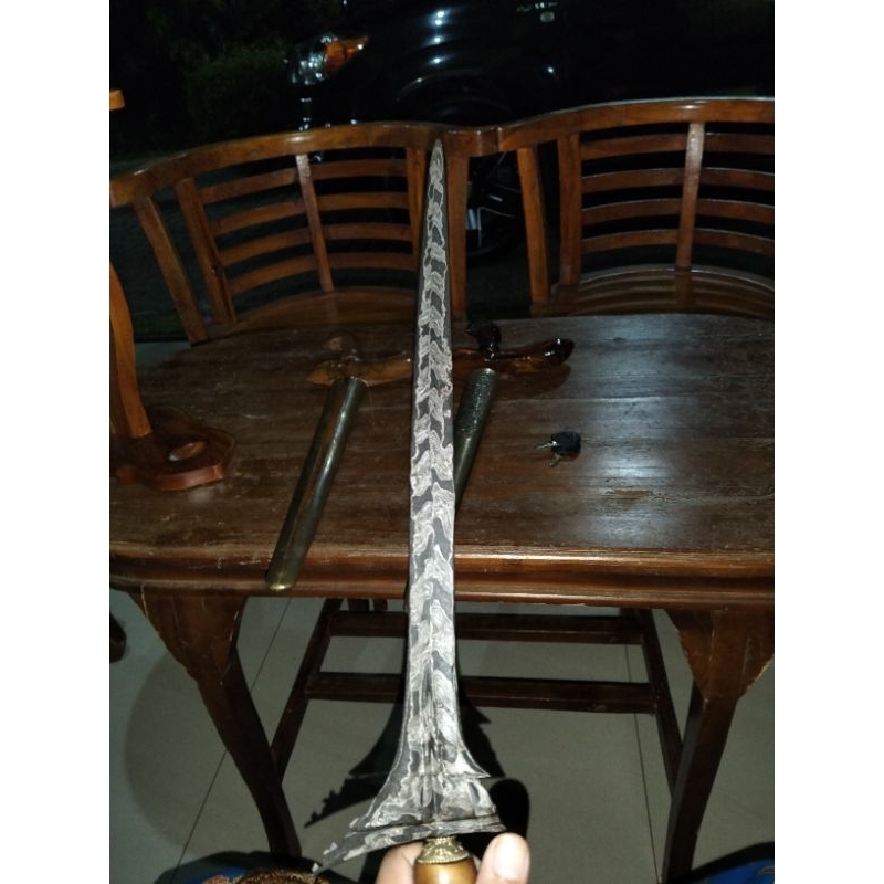 keris pusaka pasopati pamor rongendaru dan wengkon isen