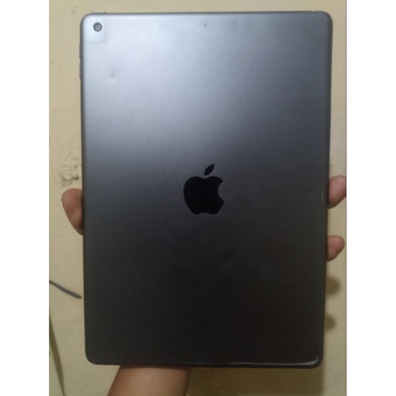 Ipad 8 32 ios 18 Ibox