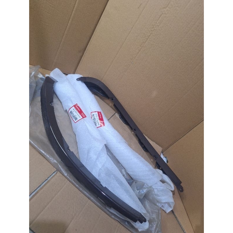 cover molding list garnish honda scoopy karbu original ahm honda KYT-900PEB brown coklat Kanan kiri