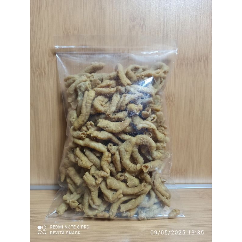

Keripik Usus Original Gurih Asin dan Renyah Kemasan 250 gram