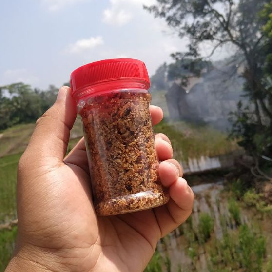 

Bawang Goreng Premium 50g 1 Botol - Bawang Goreng Ningrat Tasikmalaya