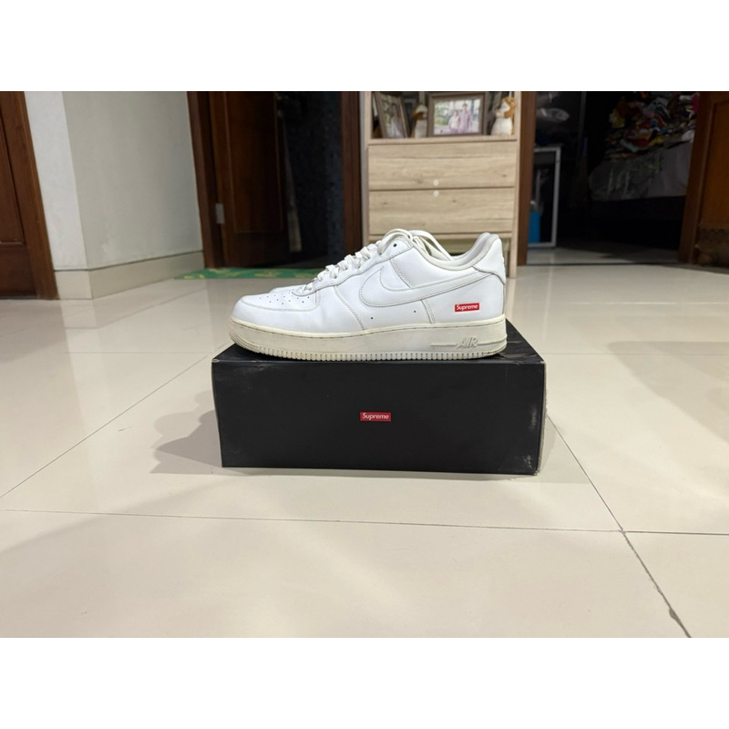 Nike Air Force 1 Low Supreme