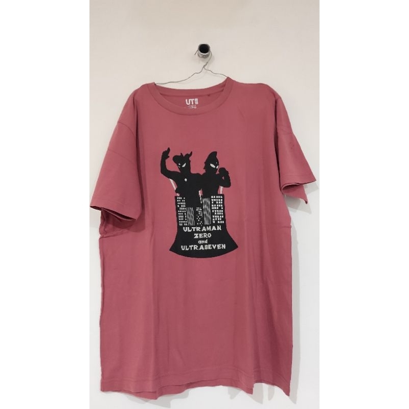 kaos UNIQLO Ultraman