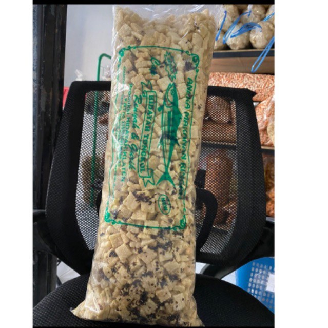 

KERUPUK RAMBAK TAHU KOTAK ,CEMILAN MEDAN NKS (850gr)