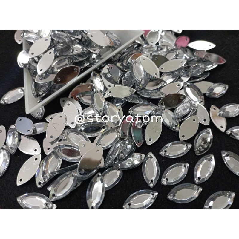 

PER 10 GRAM - 15mm × 7mm / PAYET BAJU / MATA MATA LUBANG 2 / HIASAN BAJU / PERMATA BAJU