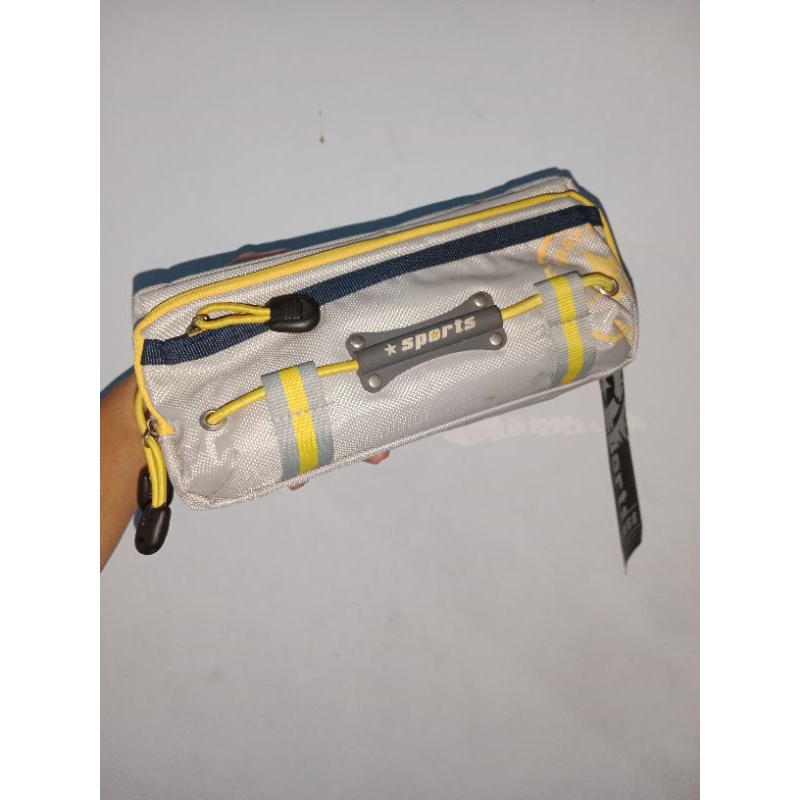 

Kotak Pensil