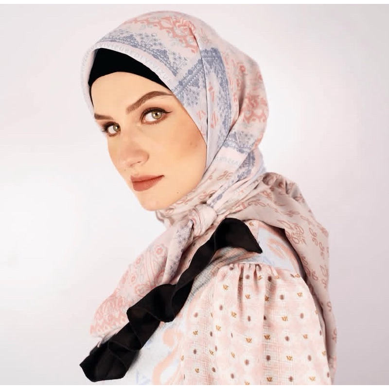 Nayara scarf vivizubedi