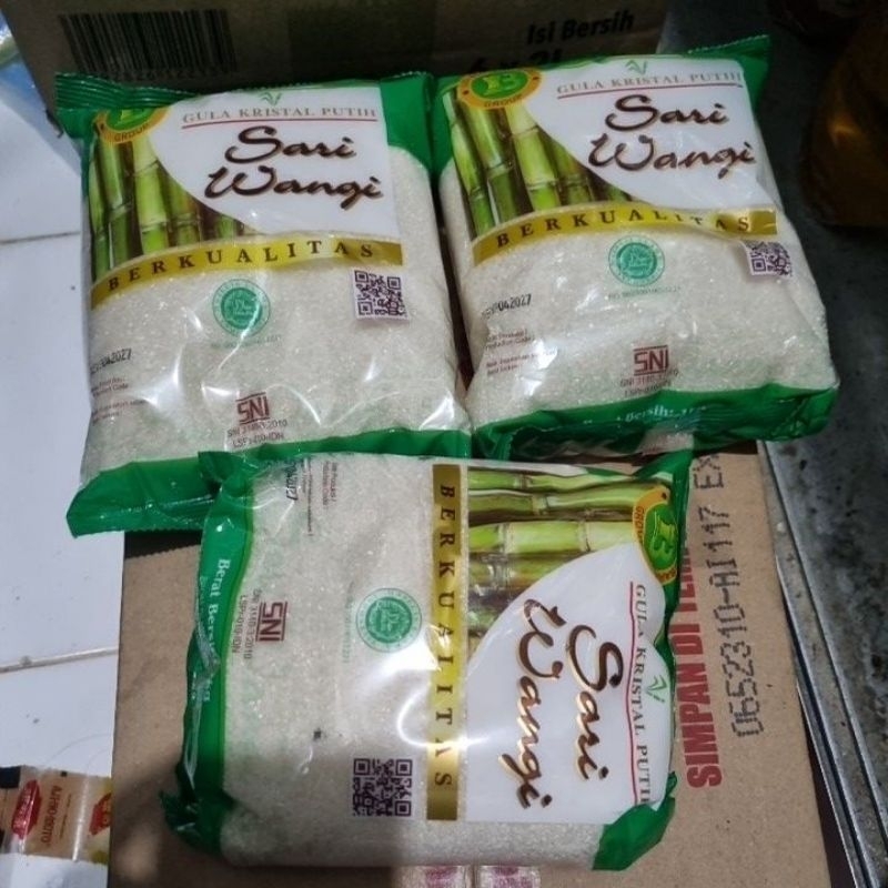 

Gula pasir sari wangi 1 kilo