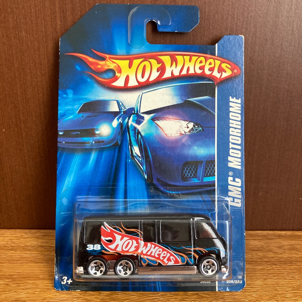 Hot Wheels Regular GMC Motorhome Motor Home Lot 2006 Diecast HotWheels HW Blue Card Mobilan Mobil