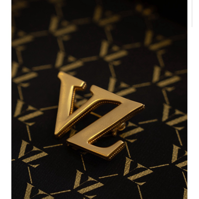 VZ BROOCH BROS