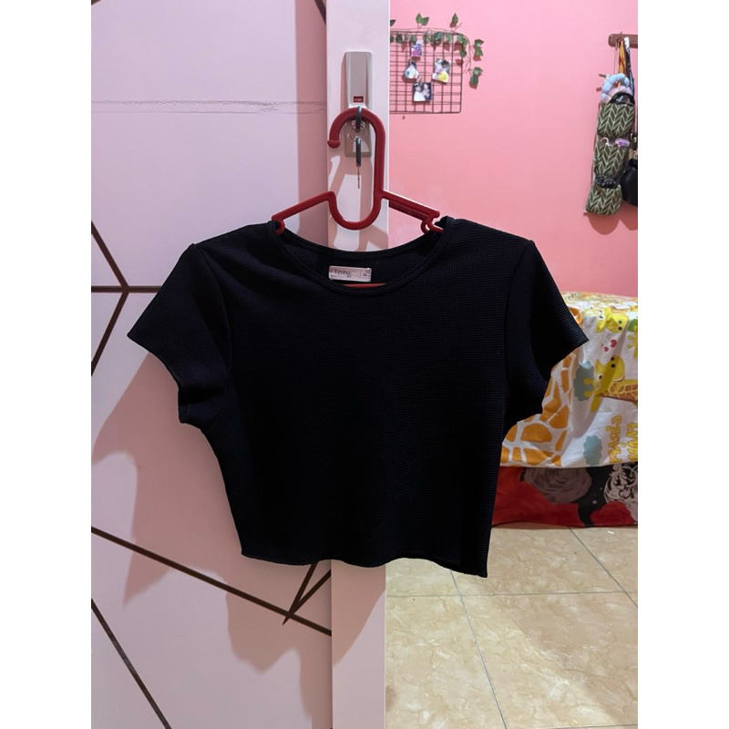 preloved croptop yeona