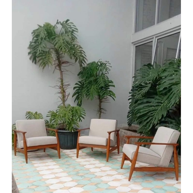 Vintage lounge chair