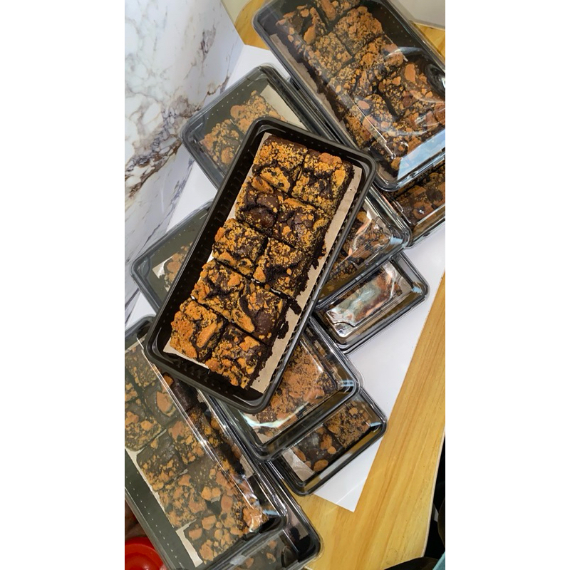 

Fudgy brownies toping cookies 20x7 Isi 10 pcs