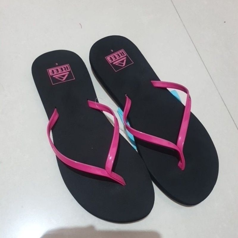 sandal reef cj2825