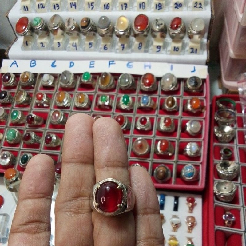cincin batu alam pacitan