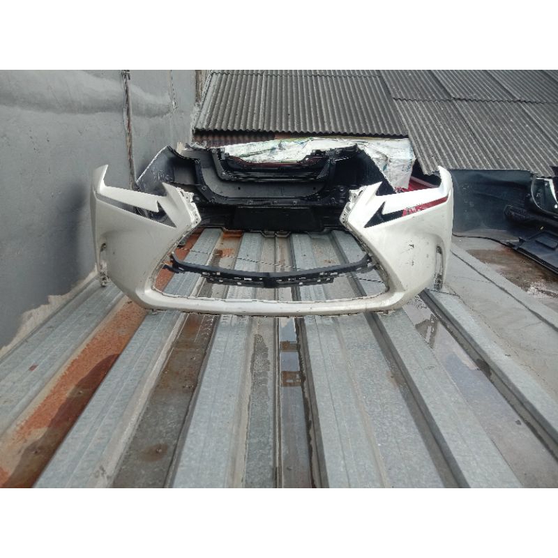 bemper depan Lexus NX200